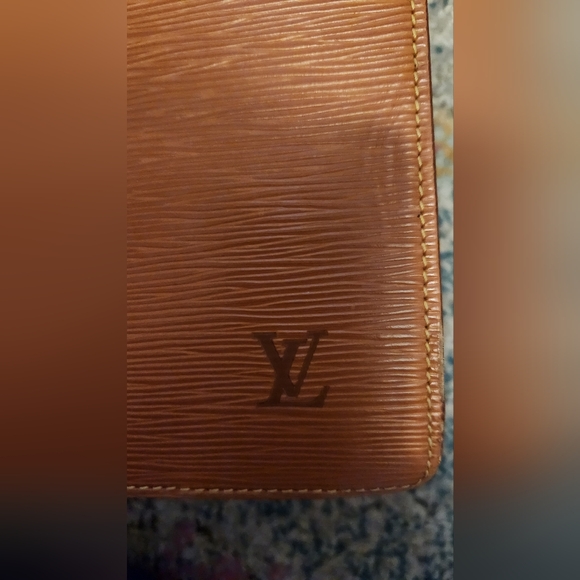 Louis Vuitton Brown Leather Briefcase - Picture 2 of 7